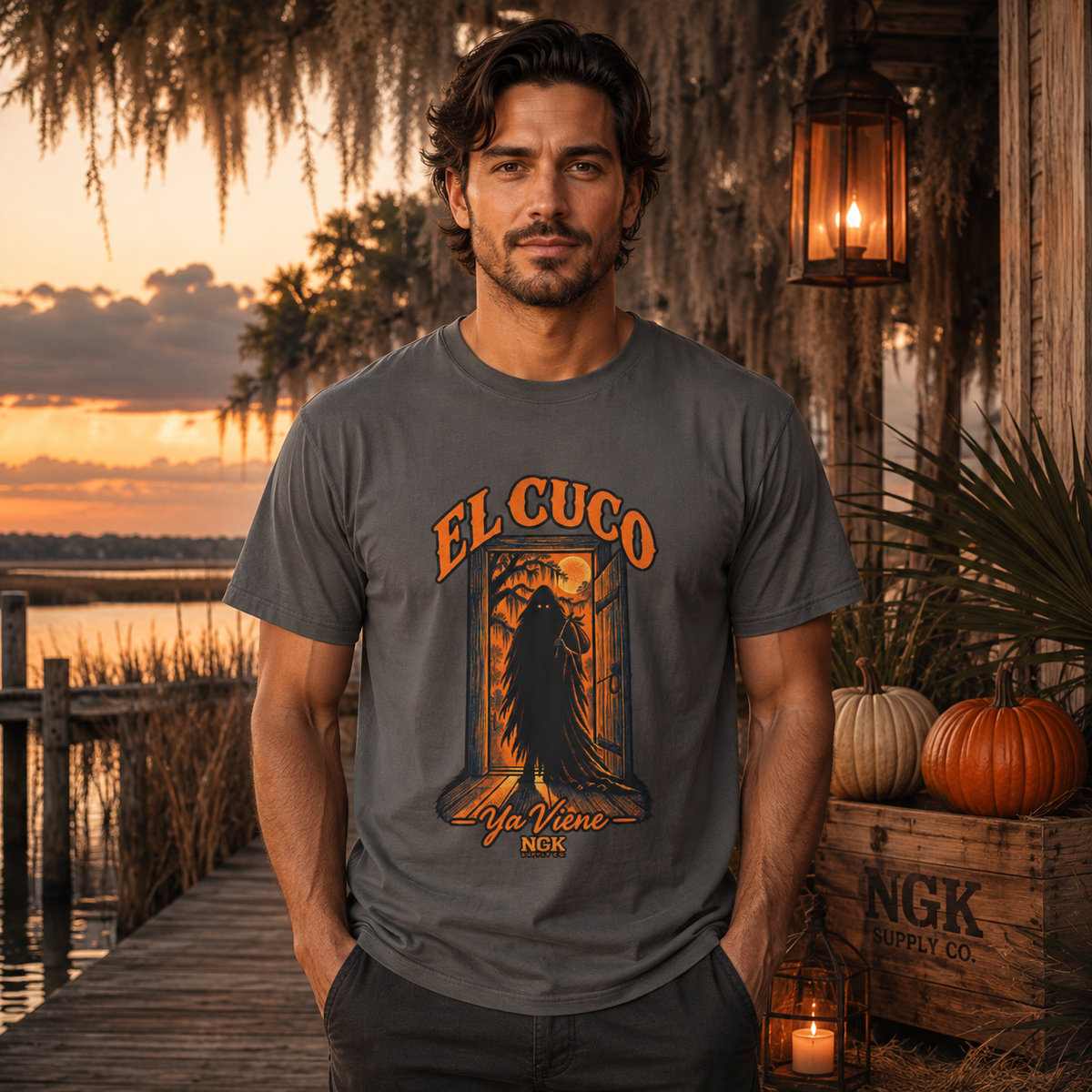 El Cuco Ya Viene T-Shirt