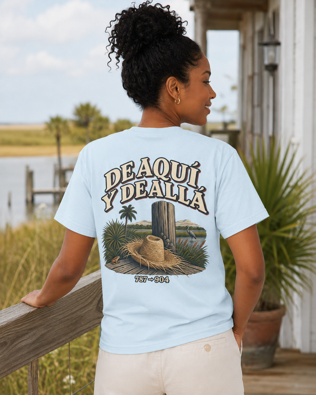De Aquí y De Allá T-Shirt